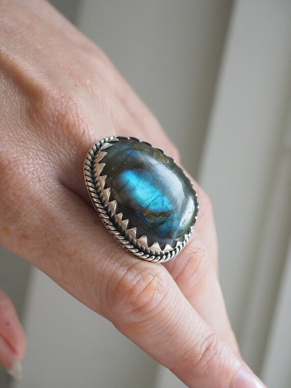 MEGA LABRADORITE RING - Limited edition - 925 Sterling Silver Ring - Labradorite Ring - Chakra - Statement - Glowing Crystal - Adjustable!
