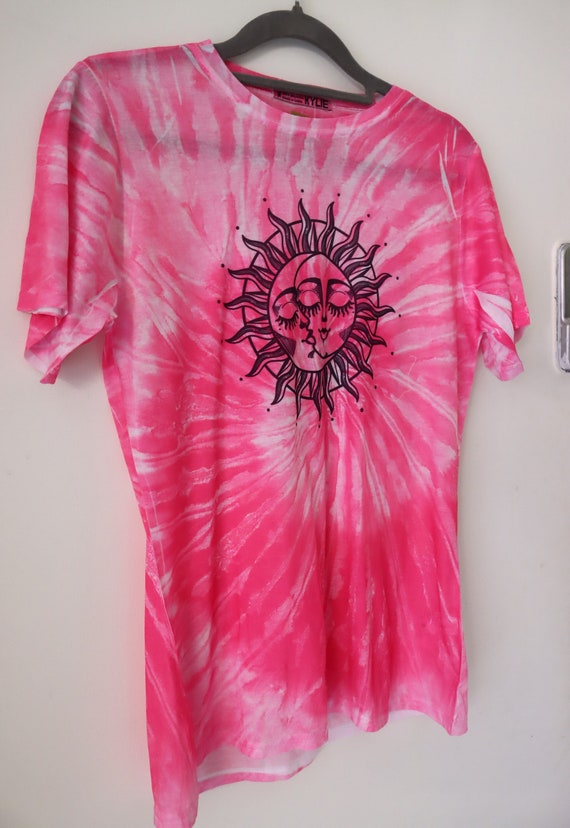 SUN MOON TEE - Pink Tie dye T- shirt - Hippie Rave Top - Kids - Unisex - Celestial - Moonchild - Yoga Crop Top - Retro Tshirt - Festival top