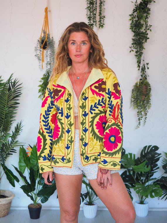 REVERSIBLE EMBRODIERED JACKET - 70's Vintage - 60's Cotton Crop Sleeve - Hippie Festival coat - Short jacket - S/M Floral Embroidery