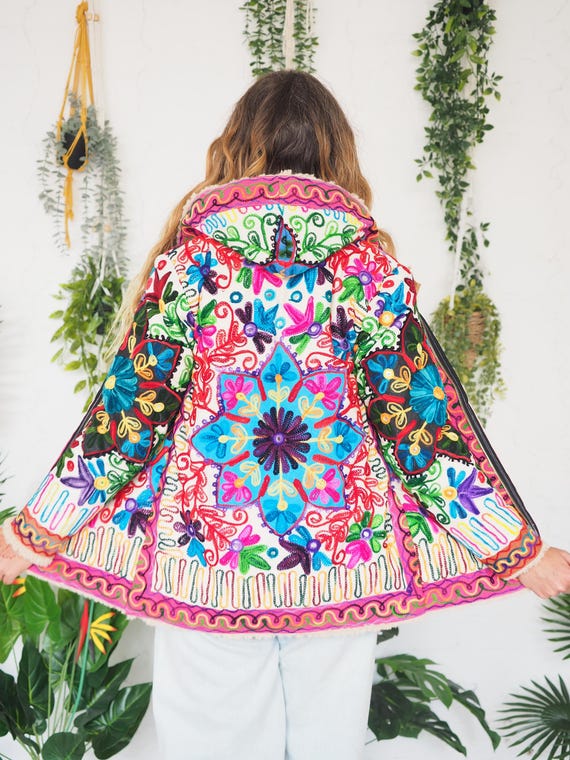 KIDS FLEECE / XS Jacket - Childs Afghan Coat - Unisex - Vintage - Embroidered fleece coat - 70's Hippie - Rainbow - Size Uk 6