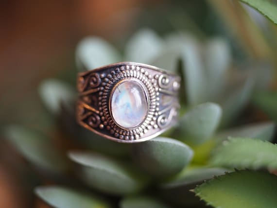 ADJUSTABLE MOONSTONE RING - 925 Sterling Silver - Oxidised Silver - Moon child - Gemstone - Tribal - Unisex Crystal Ring - Vintage Bohemian