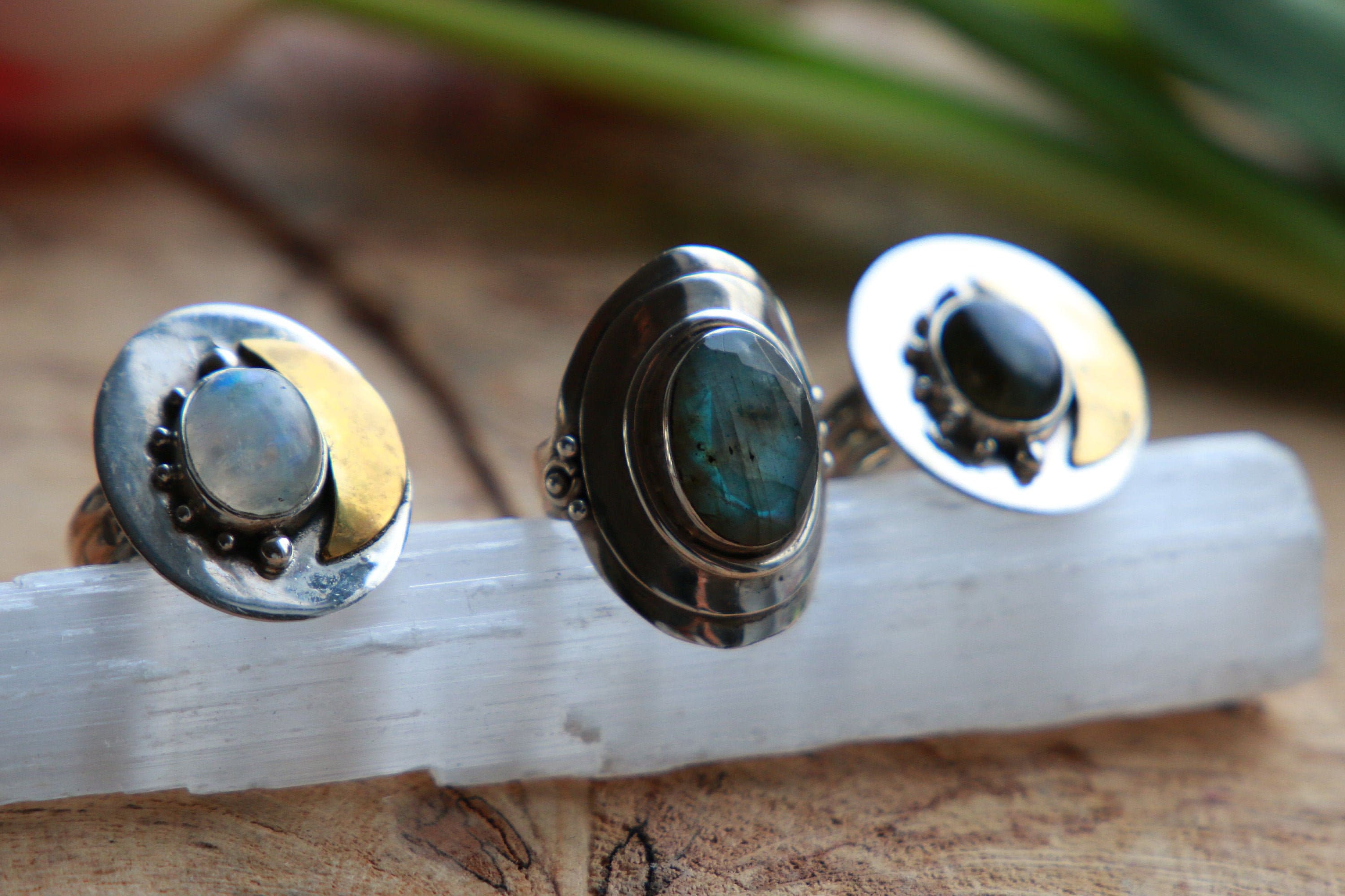 Sterling Silver Labradorite Shield Ring Sterling Silver Labradorite Shield Ring