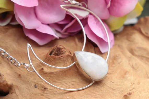 MAGIC MOONSTONE NECKLACE - Sterling Silver - Bespoke - Crystal - Moon child - Chakra - Reiki - Limited Edition - Gemstone - Gift - Rare