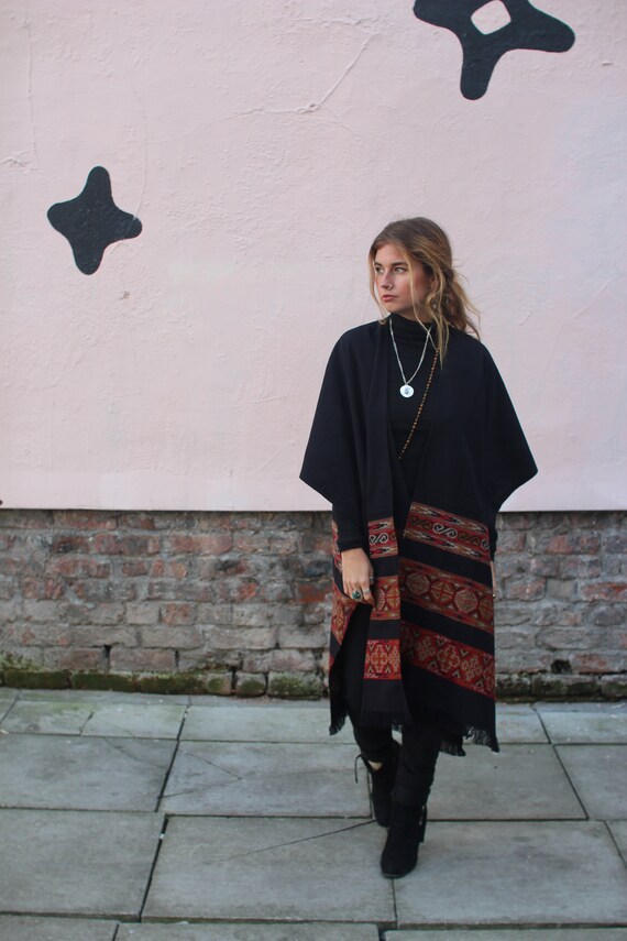 BLACK SCARF KIMONO - Cape - Autumn / Fall Poncho - Shawl - Cotton Blanket - Unisex Scarf - Aztec - Oversized Scarf - Vintage - Coat - Retro