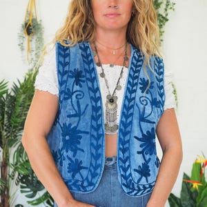 REVERSIBLE EMBROIDERY WAISTCOAT - Vintage Embroidered Vest  - 60&#39;s 70&#39;s Bohemian - Black velvet Festival Gilet - 90&#39;s - Grunge - Hippie Folk