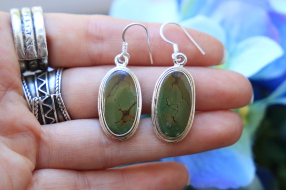 EARTHY TURQUOISE EARRINGS - Rare 925 Sterling Silver Earrings - Navajo Style - Handmade Natural Crystal - Vintage - Bespoke Birthstone Gift