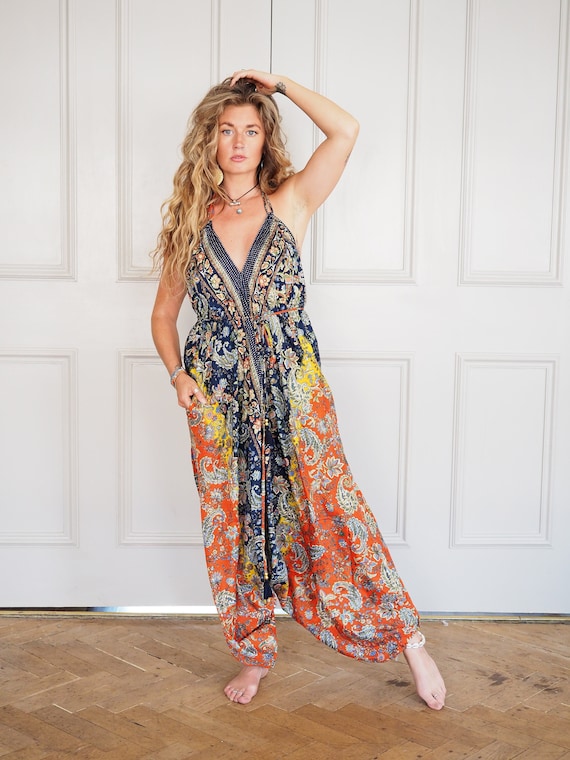 VINTAGE TILE PRINT - 70s clothing - Retro Romper - Halterneck jumpsuit with pockets - Curvy - Free size - Beach Dress - Silk Boho Overalls