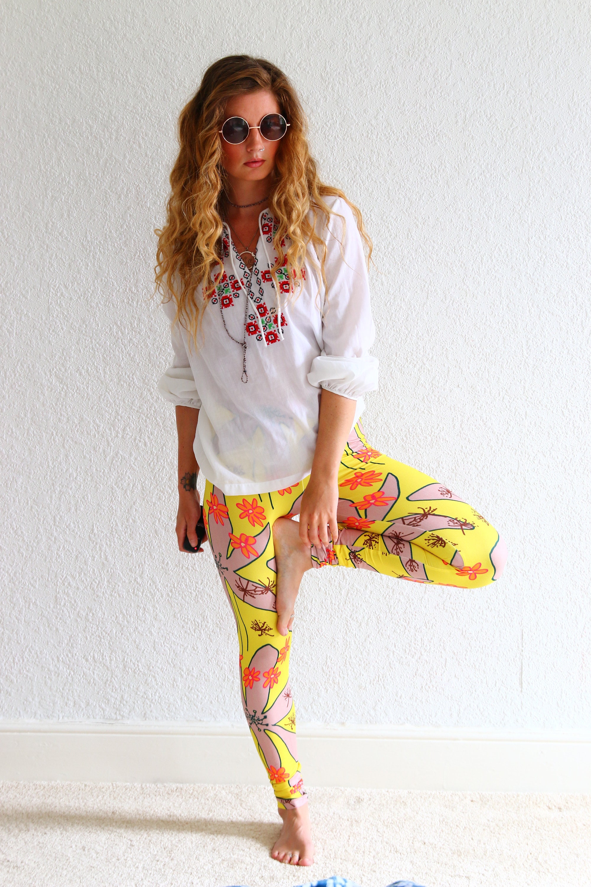 SUNSHINE FLOWER LEGGINGS - Sport pants - Colourful Leggings - Yoga Pants - Festival  Leggings - Pilates - Vibrant Yoga Tights - Boho Fitness