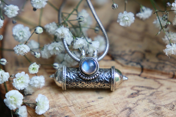 MOONSTONE MANTRA LOCKET - Sterling Silver Necklace - Buddhist Prayer Locket - Healing Crystal Gemstone - Ashes Jewelry - Yoga affirmations