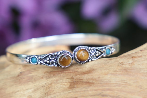 TIBETAN TIGERSEYE CUFF -Silver Bracelet- Tigers Eye- Healing Crystal Jewellery- Chakra- Statement bracelet- Boho- Vintage jewellery- Tibetan