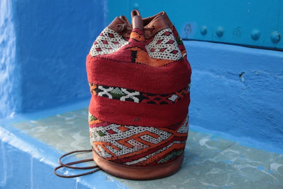 VINTAGE CARPET BAG - Bucket Bag - Ethnic Rug - Bohemian - Duffle - Print - Vintage Shoulder bag - Satchel - Bespoke - Unique Bag - Tribal