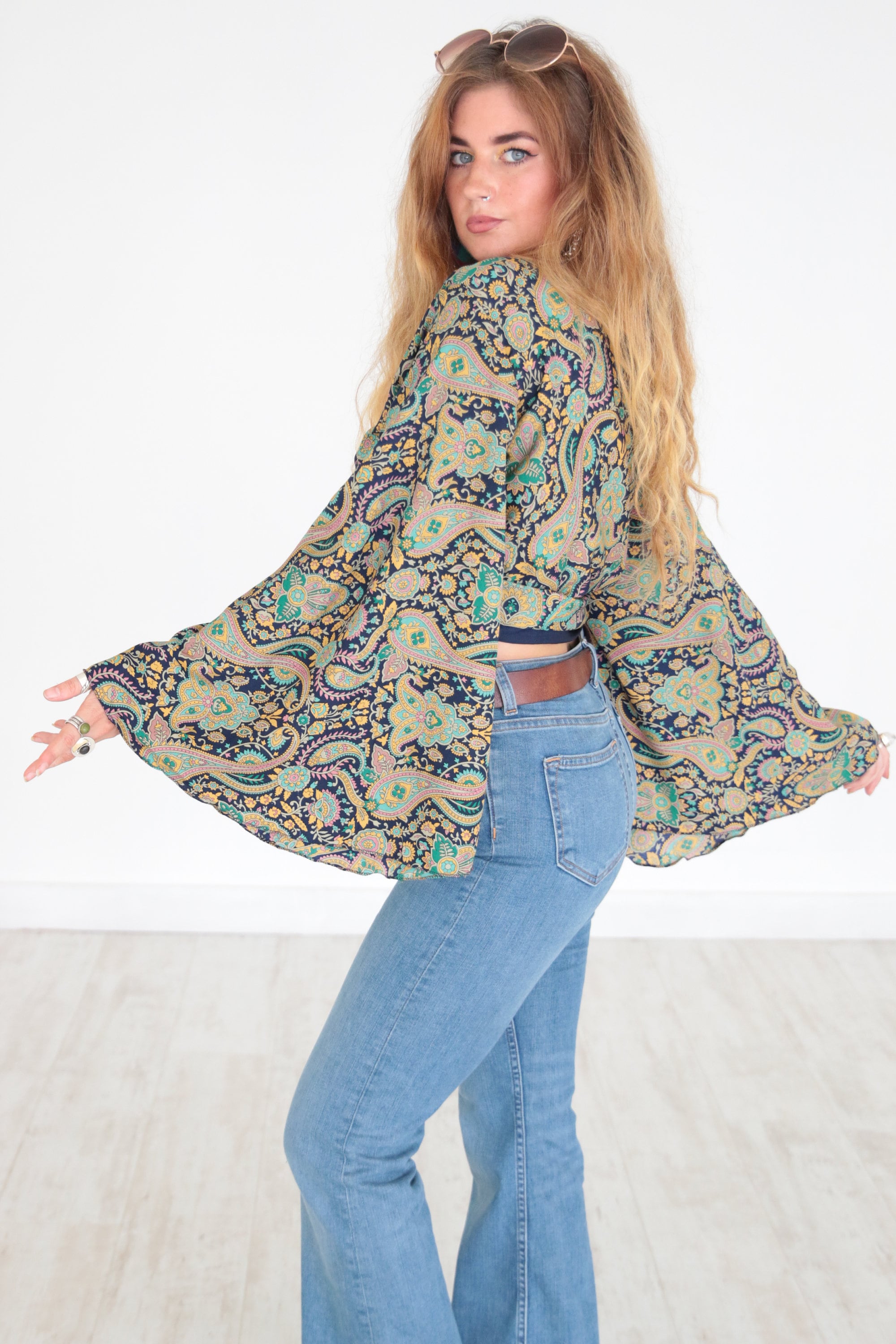 FUNKY FESTIVAL TOP - Vintage Blue Paisley - Bell sleeve top - Crop - 70's -  60's - Kimono - Summer - Cover Up - Kaftan - Stevie Nicks Gypsy