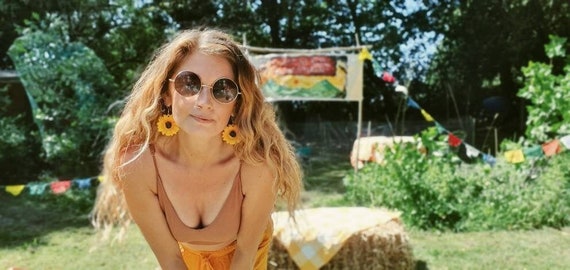 GLASTONBURY SUNFLOWER EARRINGS - Summer - Flower Power - Acrylic - Hope Symbol - Yoga Jewellery - sunshine jewellery - gift set - resin art