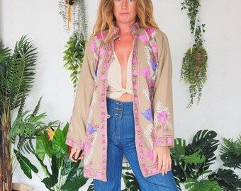 CHAQUETA TÚNICA BORDADA - Chaqueta de verano vintage de los años 60 y 70 - Beatles - Sgt. Pepper - Bordado Aari - Algodón - Minivestido bohemio