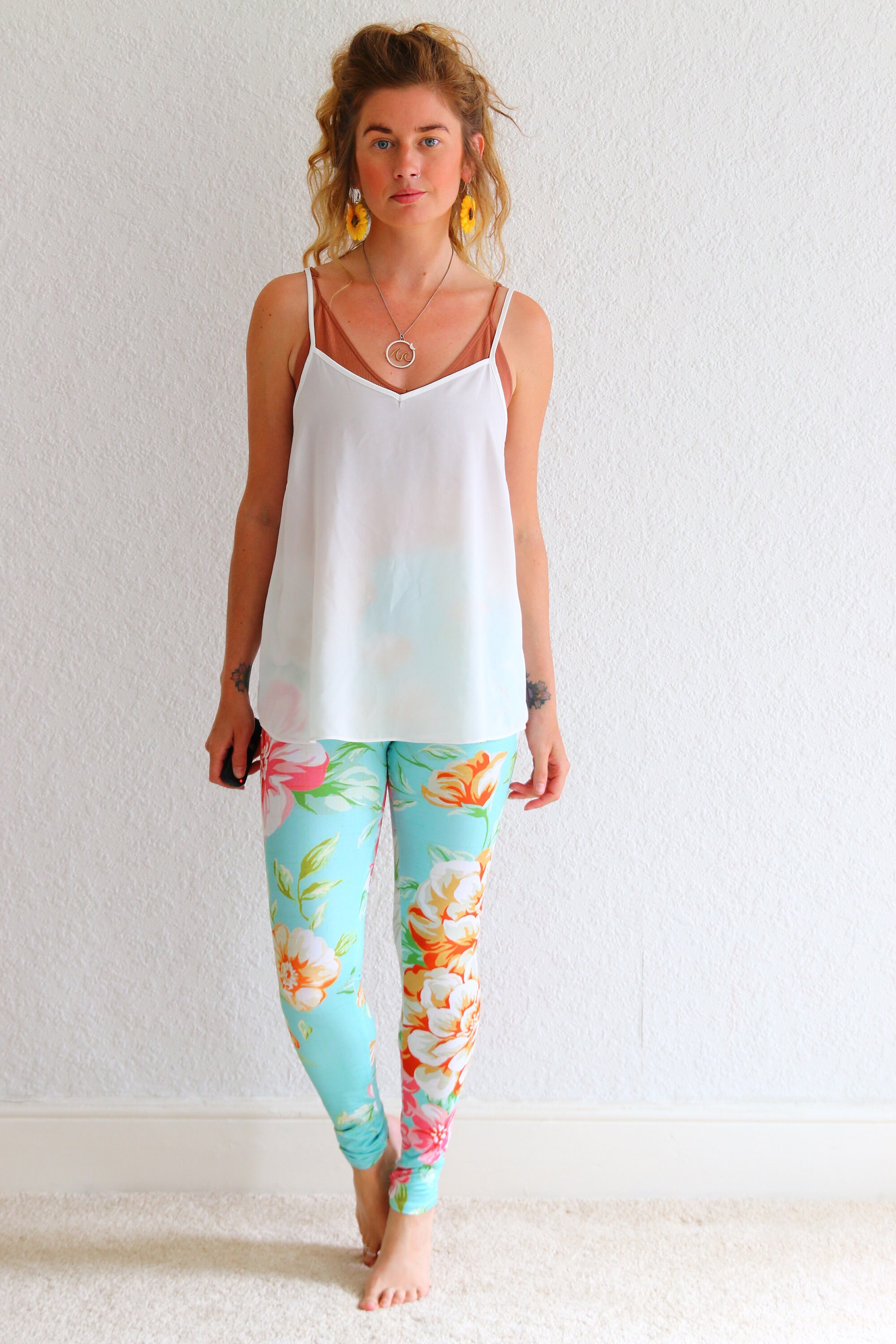 BOTANICAL FLOWER LEGGINGS - Floral Print Active wear - Tropical Yoga ...