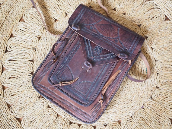 VINTAGE LEATHER HANDBAG - Shoulder bag - Hand tooled - Satchel - Ipad case - Tablet Case - Laptop case - Unisex - Rustic Hippie Briefcase