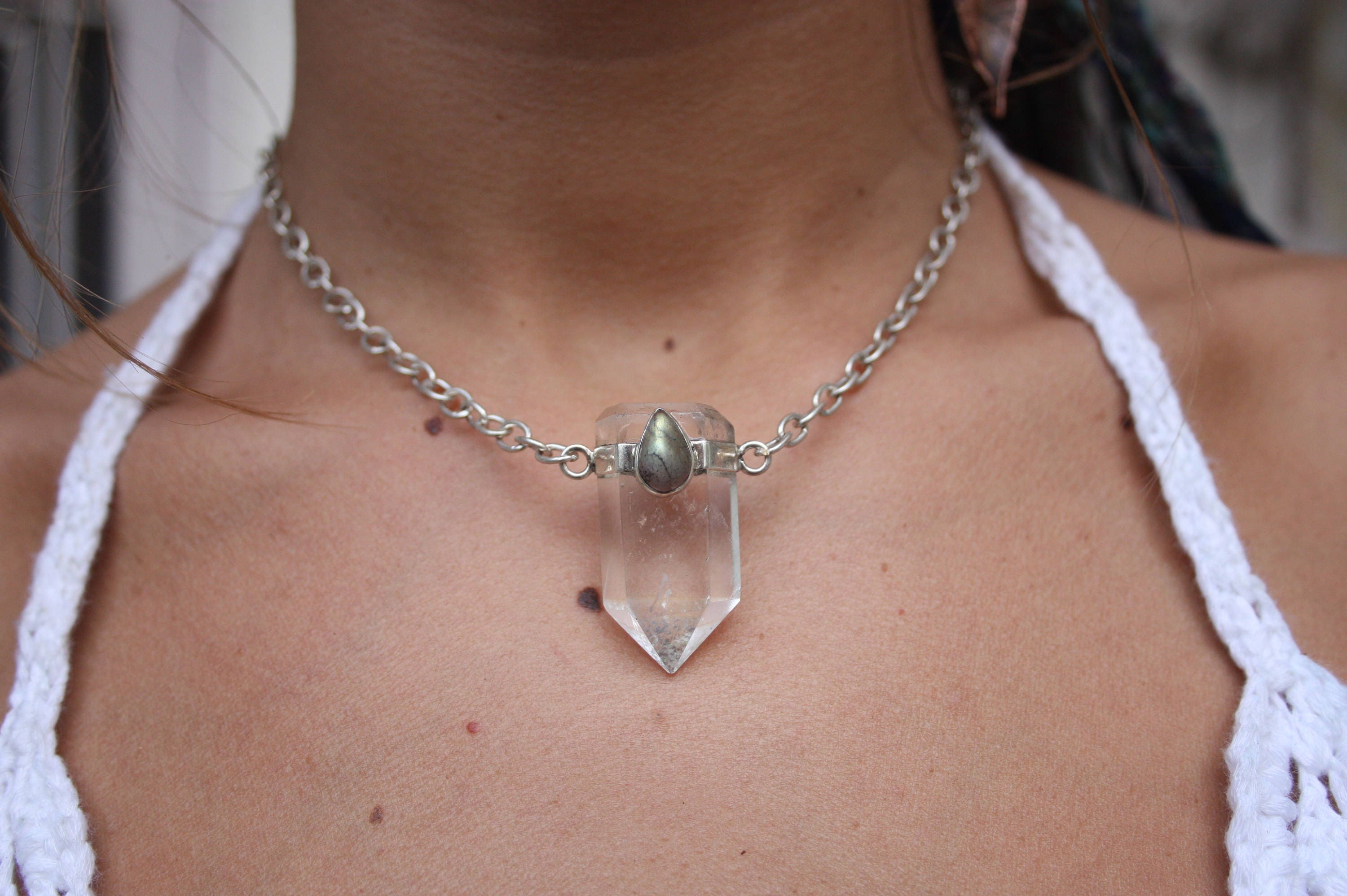 QUARTZ LABRADORITE CHOKER Chunky Quartz necklace Choker Healing Crystal Jewellery Raw Crystal Sterling Silver Quartz Necklace