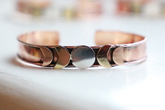 MOON PHASE BANGLE - Copper healing bracelet - Moon jewellery - Moonphase - Zodiac gift - Sterling silver Bangle - Crescent moon jewelry