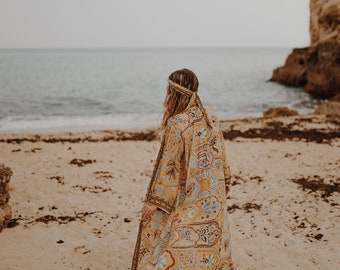 SUMMER FIELDS KIMONO - Floaty Jacket - Maxi Dress - Open front Cover Up -  Glittery Kaftan - Vintage - Longline - Silk - Boho Dressing Gown