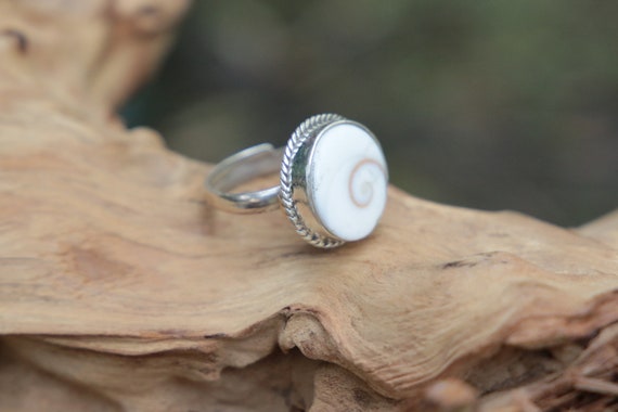 SHIVA EYE RING - Adjustable Shiva Shell Ring - Sterling Silver - Spiritual - Third eye - Reiki - Beach ring - Bespoke Fossil Ring Gift