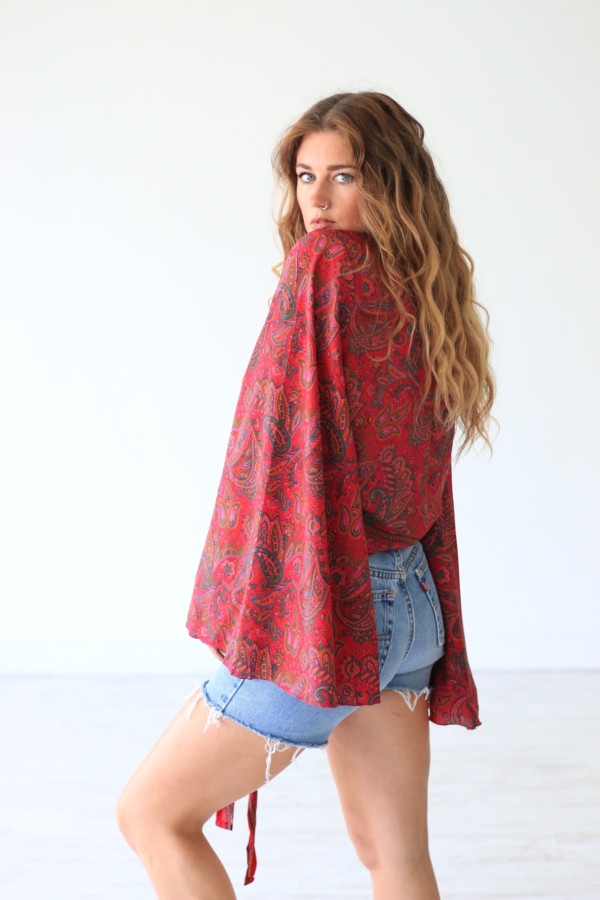 PAISLEY BELL SLEEVE - Crop Tie top - Kimono - Vintage Cape