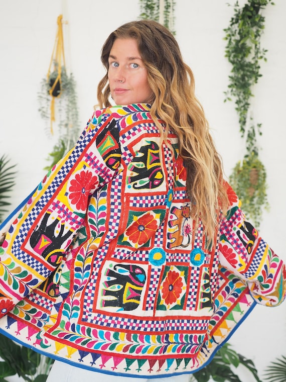 SALE APPLIQUE JACKET - Unisex Festival coat - Embroidered hippie jacket - Signs of wear - Antique vintage Indian fabric - Patchwork - Kimono