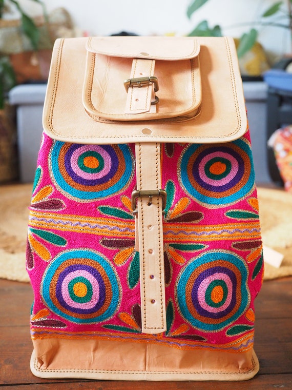 VINTAGE LEATHER BACKPACK - Embroidered ethnic bag… - image 4