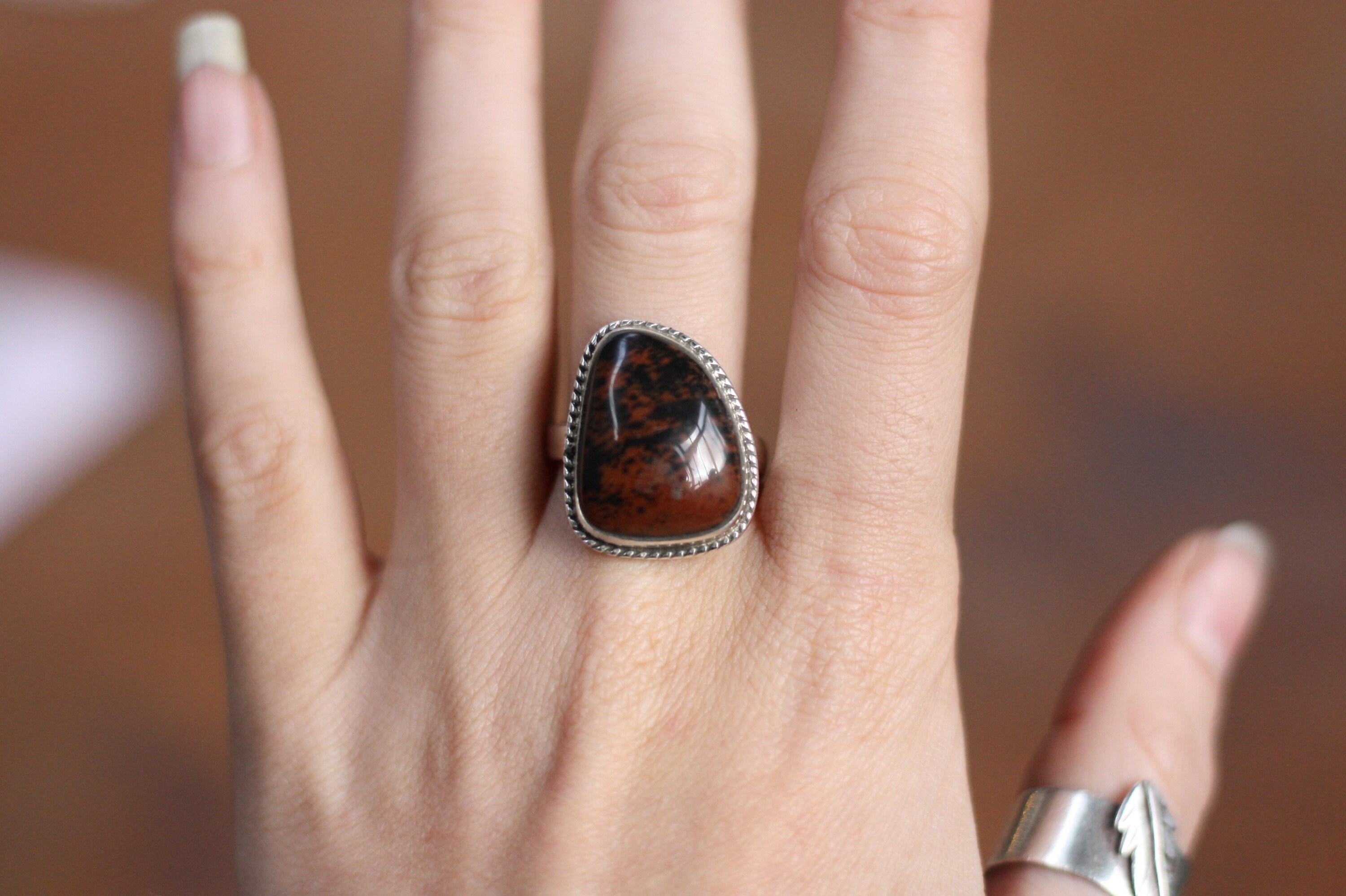 Natural Tiger Eye Stone Ring Brown Crystal Water Drop Ring Adjustable  Women'S Open Stone Rings Reiki Balance Ankle Finger Rings Eternity Ring For  Women Girl Men : Amazon.co.uk: Fashion