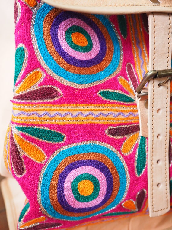 VINTAGE LEATHER BACKPACK - Embroidered ethnic bag… - image 8