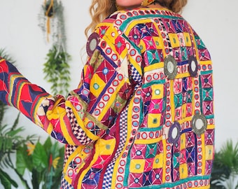 SALE VINTAGE JACKET - Embroidered vintage coat - Reworked Indian fabric - Antique fabric - Mirror work - Signs of wear!