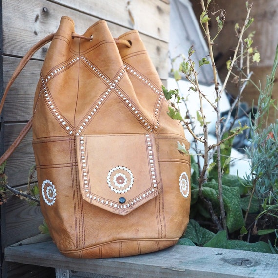VINTAGE NAVAJO BAG - Vintage Handbag - Tan Leather Bucket Bag - Moroccan Bag - Recycled Leather Bag - 60's - Leather Purse - Festival bag