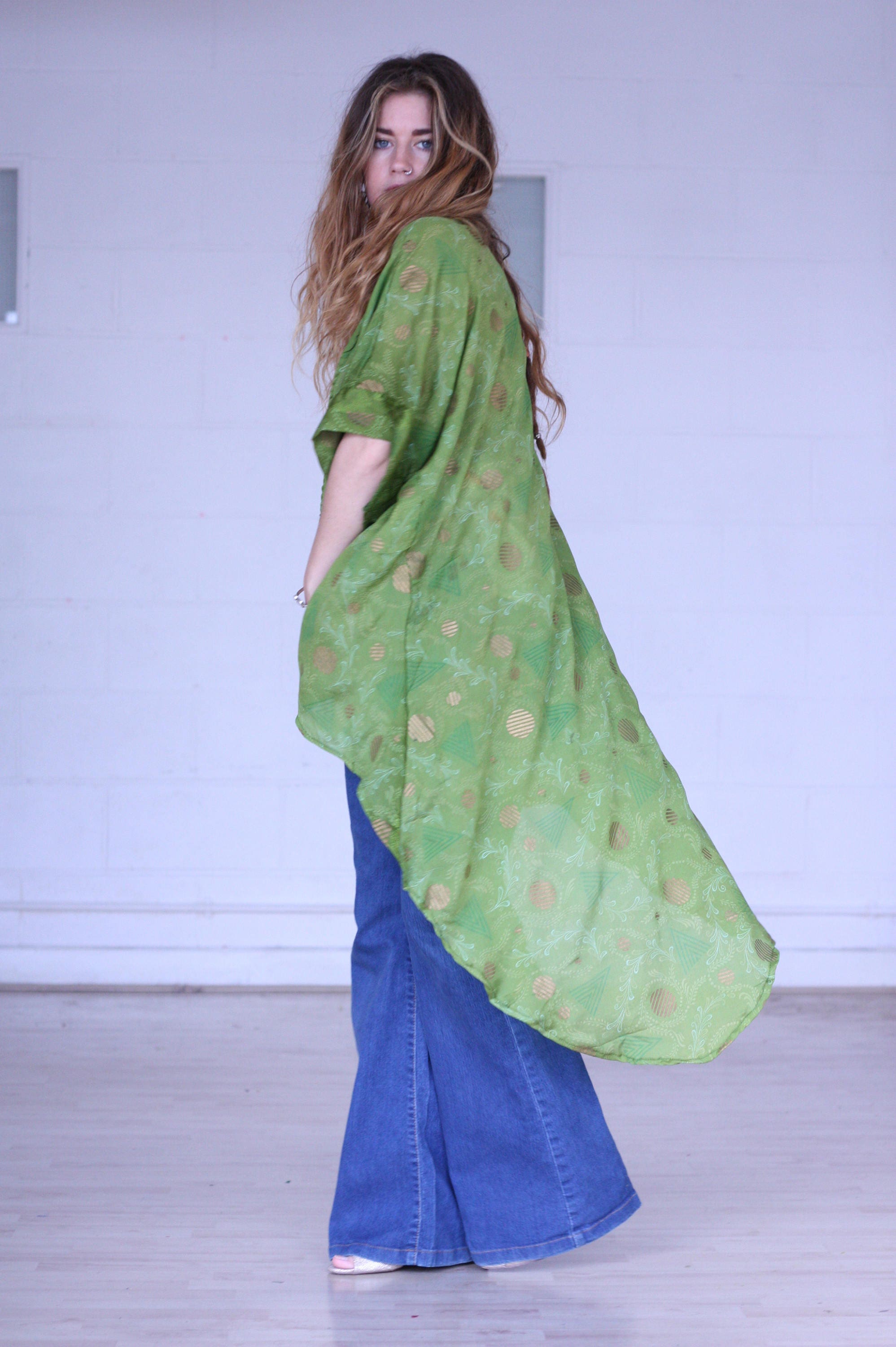 Vivo Basic Nandi High Slit Kimono -Dark Green