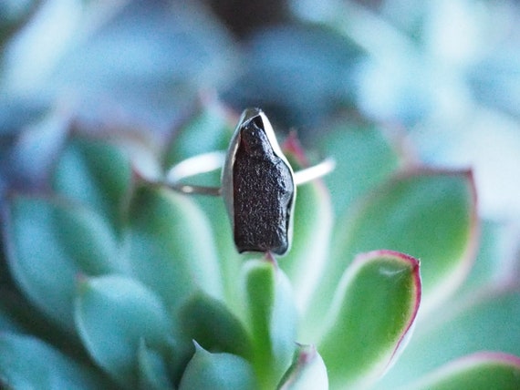 FIRE GARNET RING - Blood Stone Ruby - High Frequency - Sterling silver 925 Crystal - Unpolished - Natural Gemstone - Minimal - Stack Ring