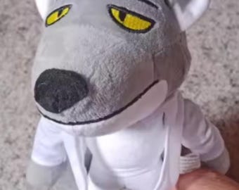 Cool Wolf Plush Toy in White Hoodie – Soft Stuffed Animal Doll – Cute Cartoon Animal Plush for Kids & Collectors 24cm