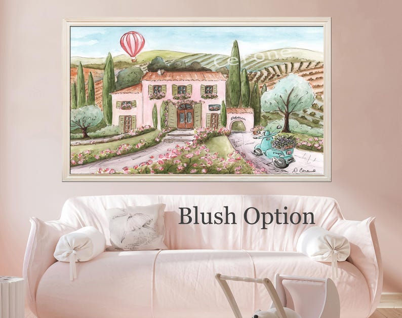 K&ouml;nnte beinhalten: Ein gerahmtes Aquarellbild, das eine rosafarbene Villa in einer h&uuml;geligen Landschaft mit Zypressen, einem rot-wei&szlig;en Hei&szlig;luftballon am Himmel und einem t&uuml;rkisfarbenen Roller auf einem Weg zeigt. Das Kunstwerk besticht durch sanfte Pastellt&ouml;ne.