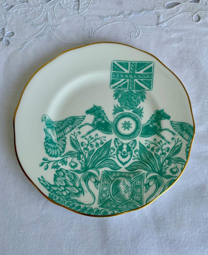Fortnum's Platinum Jubilee Plate - Thumbnail 3