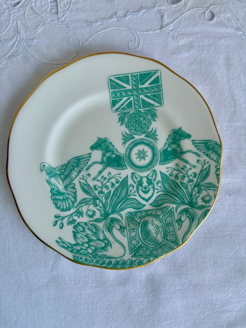 Fortnum's Platinum Jubilee Plate - Thumbnail 2