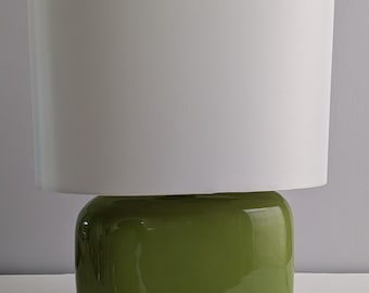Modern Green Ceramic Table Lamp w/ White Drum Shade | Mid Century Style Accent Lamp | Bedside / Living Room Decor