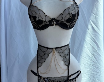 Middernacht verleidster lingerieset 5-delig met mesh handschoenen en kousen