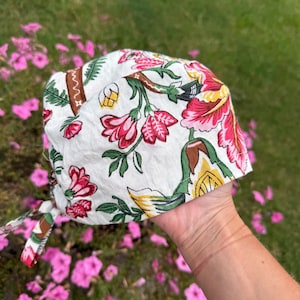 COCOCAP - Scrub Cap (satin lined top)