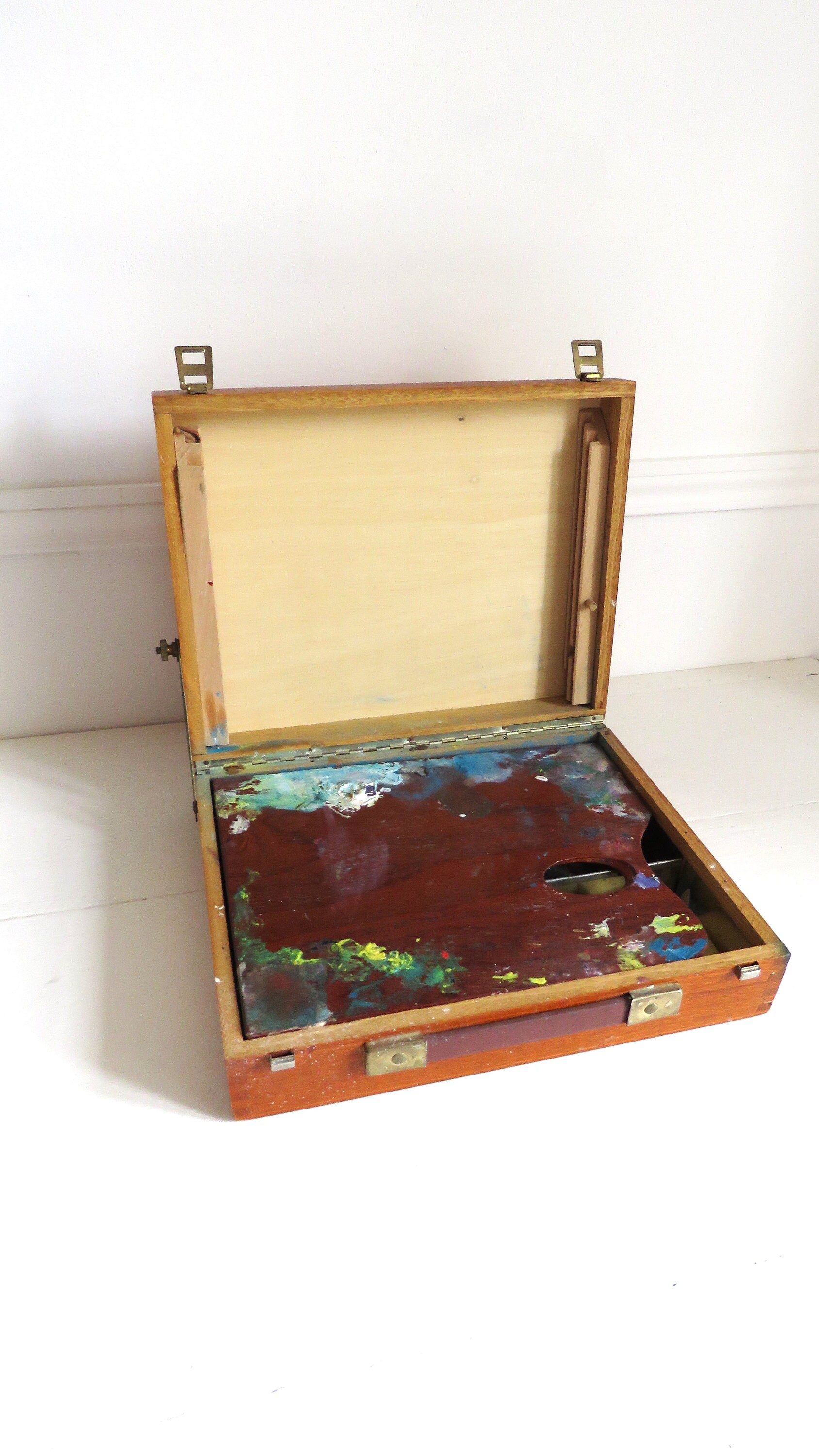 MALLETTE DE PEINTRE ancienne boite peinture EUR 60,00 - FR
