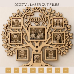Puede incluir: Un expositor de pared de madera clara cortado con láser que presenta una silueta de árbol con la palabra Family en la parte superior. Incluye siete marcos cuadrados y rectangulares para fotos, con un marco central que muestra una familia y un perro.