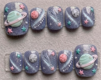 COSMIC VOYAGE: 3D Galaxy Press On Toes | Lavender Cat-Eye Saturn & Moon Pedi Set