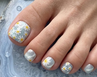 Uñas postizas brillantes con efecto ojo de gato "Blue Skies & Daisies" de lujo / Pedicura floral azul magnética