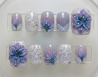 Uñas postizas de lujo con flores 3D moradas / Pedicura nupcial con encaje degradado lavanda / Uñas de los pies elegantes con encaje floral blanco