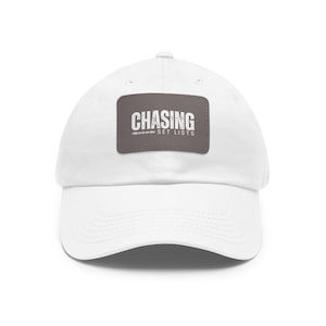 Gorra de papá con parche retro y logotipo rectangular de cuero Chasing Set Lists
