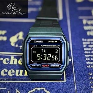 Specialdesignad Casio F-91W-1JH | Inverterad LCD-skärm | Modifierad | Ersättning för LED-bakgrundsbelysning | Svart silikonarmband | Tillverkad av japanska hantverkare