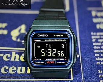 Reloj Casio F-91W-1JH personalizado | Pantalla LCD invertida | Modificado | Reemplazo de retroiluminación LED | Correa de silicona negra | Fabricado por artesanos japoneses