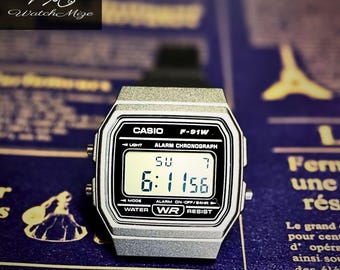 CASIO F-91WM-1B | Pantalla LCD original | Modificado | Reemplazo de retroiluminación LED | Correa de silicona "negra" | Fabricado por artesanos japoneses