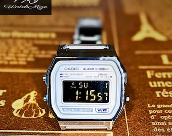 Casio A158WEA-7JF personalizado | Pantalla LCD invertida | Modificado | Reemplazo de retroiluminación LED | Correa metálica "plateada" | Fabricado por artesanos japoneses
